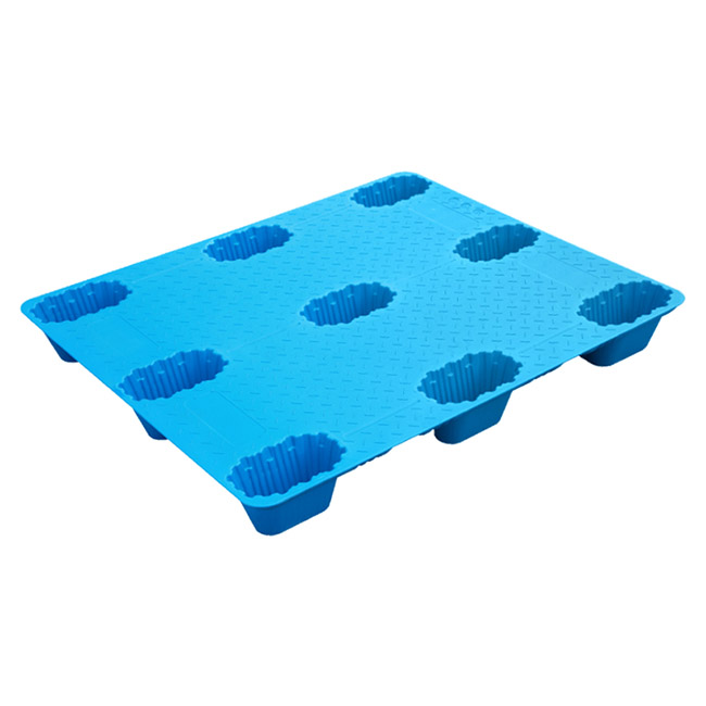 Nine-legged blow moulding pallet